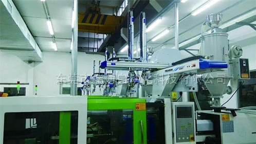 橫（héng）走式伺服（fú）機械手（shǒu）